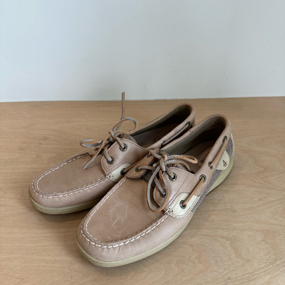 Women’s Tan Boat Shoes